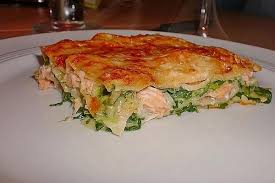 Lachs Lasagne Mit Spinat Von Stetim Chefkoch Lachs Lasagne Lachslasagne Mit Spinat Lachs Spinat Lasagne