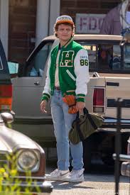Stranger things season 4 is still being produced as of june 15, 2020. Movies Tv Music These Photos Of The Stranger Things Cast On Set Should Hold You Over Until The Show Returns Popsugar Entertainment Photo 11