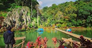 Words of wonders akan menguji kosakata anda saat anda menemukan keajaiban yang dipenuhi dengan level yang menantang. Ahu Tongariki 15 Cavablari