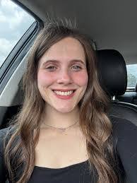 Lacey Hinkle's Instagram, Twitter & Facebook