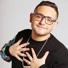 Rocco hunt, classe 1994, è una giovane e affermata voce del rap italiano, con uno stile del tutto personale che affonda saldamente le radici nel tessuto sociale e urbano da cui proviene. Rocco Hunt In Concerto Ad Alberona I Festeggiamenti Patronali Concludono Gli Eventi Estivi L Immediato