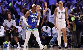 Arike Ogunbowale Knows It’s All About Buckets