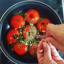 Les Vraies Tomates A La Provencale Recette Tomates Provencales Recette Et Recette Tomate Provencale
