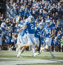 The official twitter account of byu football. Cougars Beat Idaho State Say Goodbye To Senior Players In Final Home Game The Daily Universe