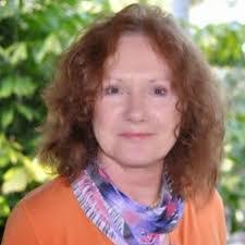 Wendy Holman's Instagram, Twitter & Facebook