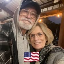 Do you think the initial haircut with the breeder caused this panic in my  schnauzer?