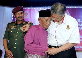 Insentif untuk veteran veteran tentera malaysia. Bekas Tentera Yang Tidak Berpencen Akan Dibantu Borneo Post Online