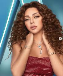 الا أنه لم يؤكد ما اذا كان هذا الشاب الوسيم هو زوجها أم شخص آخر. Panet Ù„Ù„Ù…Ø±Ø© Ø§Ù„Ø£ÙˆÙ„Ù‰ Ù…ÙŠØ±ÙŠØ§Ù… ÙØ§Ø±Ø³ ØªÙƒØ´Ù Ø¹Ù† Ù…Ù„Ø§Ù…Ø­ Ø²ÙˆØ¬Ù‡Ø§