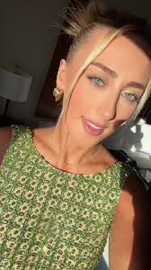 Ashlyn Erickson Vs Fashion Show