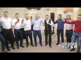 Strengarii un costum si o palarie live. Preludiu Microscopic Te Rog Nu Guta Un Costum Si O Palarie Juanpablolibrera Com