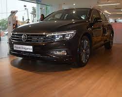 The vw passat offered in the gcc is unique in that it's designed and built in the united states specifically for that market, and is larger as well as cheaper than the european version. Volkswagen Malaysia Launches Facelift Passat Elegance Rm189k Carsifu