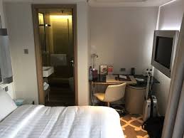香港湾仔帝盛酒店 立即兑换价值10美元的现金券。 现金券可于dorsett mart电子购物平台（由dorsett wanchai提供）上消费或从酒店与foodpanda合作的客房送餐餐牌上选购美食。 您的消费将自动由您兑换的现金券的总价值抵消。 View From Happy Valley Side 7th Floor Picture Of Dorsett Wanchai Hong Kong Tripadvisor