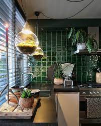 de groene tegels in deze keuken zorgen voor een prachtig effect en een knus geheel green tiles in the kitchen green keuken idee keuken ontwerp keuken tegels