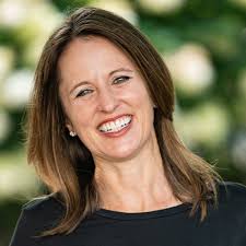 Welcome to Younique (2022+)