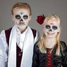 Make your halloween extra magicalwith these #harrypotter costumes shop them at the link in bio (: Halloween Kinder Schminken Dia De Los Muertos Make Up