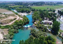 Jun 28, 2021 · manavgat şelalesi ve şelalenin karşısında bulunan ulukapı mahallesi sınırlarında bulunan ırmak kıyısı ırmağa giren çocuk ve gençlerin akınına uğradı. Manavgat Selalesi Nerede Giris Ucreti Ve Gezi Rehberi