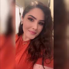 Michelle Anzalone's Instagram, Twitter & Facebook