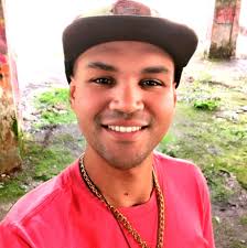 Todo Mundo Odeia o Chris -Mamãe, o -Mamae,queoi? que quefoi? 10 foi? -Por  acaso acharam 10 dólares? -Eu -Eunão. não. (Ele tava com mais cara de  culpado do que O.J.Simpson) O.J. -Drew? -