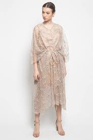 Kebaya brokat hijau lumut untuk perayaan. Inspirasi Kebaya Brokat Modern