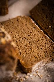Vollkornkasten Sauerteigbrot Aus Roggenschrot Und Hafer Mann Backt In 2020 Sauerteigbrot Roggenschrot Vollkorn