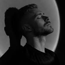 Hi, I am looking for some friends to play bo7 with i often come