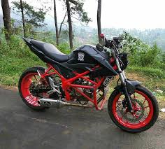 He wanted to having uncorked it. Cb 150 R Modif Fiky Priyanto Flickr