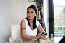 Vedeta tv a dezvaluit ca a facut trei. Oana ZÄƒvoranu DezvÄƒluiri Despre Ce S A Intamplat Cu MoÈ™tenirea De Milioane De Euro Ce A FÄƒcut Cu Averea Antena 1