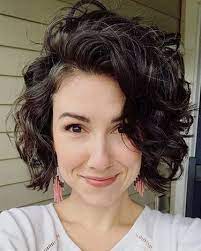 Short Curly Bob Hairstyle Shortcurlybob Curly Bob Hairstyles Curly Hair Styles Short Curly Bob Hairstyles