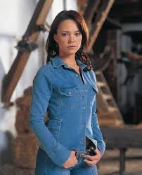 She is married to juan reyes and has a child, juan david. Sara Elizondo Pasion De Gavilanes Wiki Fandom