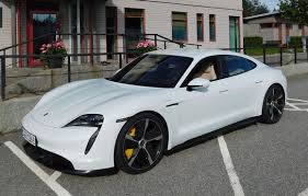 Pure emotion and maximum driving pleasure. Car Review 2020 Porsche Taycan Turbo Driving Ca Driving