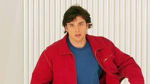 Tom Welling to Reprise 'Smallville' Role in Arrowverse Crossover 'Crisis on  Infinite Earths' – TV Insider