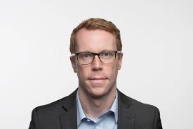 UBS Sticks to Their Buy Rating for Dick's Sporting Goods (DKS)