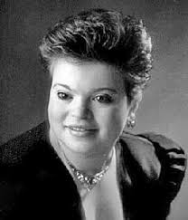 Leila Hooper's Instagram, Twitter & Facebook