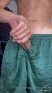 TheRealAhah - Solo jerk & cum | GayBoysTube