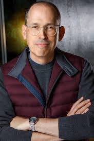 Stephen Halasz's Instagram, Twitter & Facebook