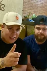 Após acusação de transfobia, cantores adaptam letra de 'Lili': 'Para  exaltar o amor'