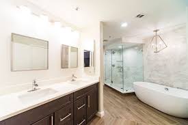 Fully remodeling a bathroom takes 3 to 4 weeks, depending on the size, design, level of fixtures, and if any plumbing changes are made. Average Cost Of A Master Bathroom Remodel