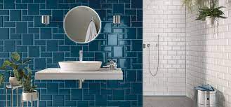 En raison de l'effet apaisant qu'elle crée, cette couleur fraîche est souvent utilisée dans le domaine du design d'intérieur. Le Carrelage Metro Dans Vos Salles De Bains Pour Un Esprit Urbain Blog Carrelage