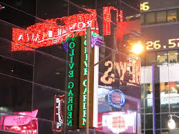 Olive Garden Backwards Is Still An Olive Garden Nyc Nyc Favorite Places Olive Gardens