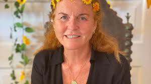 Ich ertrank nur im essen, erinnert sich fergie heute an die schwere zeit zurück. Royale Story Sarah Ferguson Geht Unter Die Romanautoren Promiflash De