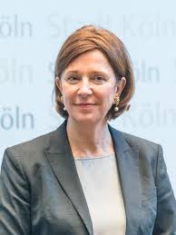 Listen to the best susanne eisenmann shows. Yvonne Gebauer Wikipedia