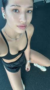 Latina28 and Thea Middleton's New Weight Machine Workout Form