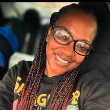 Shay Edwards (@eushavia.edwards) • Facebook