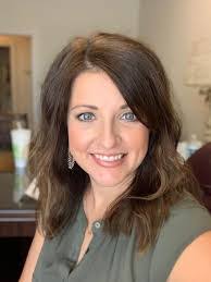 Whitney Marcum's Instagram, Twitter & Facebook