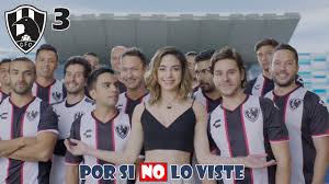 When the patriarch of a prominent family dies, his heirs battle to determine who will gain control of his beloved soccer team: Por Si No Lo Viste Club De Cuervos Temporada 3 Youtube