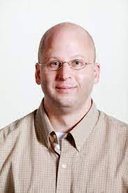 Trish Keyes's Instagram, Twitter & Facebook