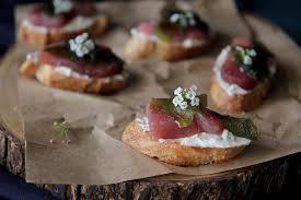 Borrowed from italian bruschetta, from bruscare (to toast). Cozinha Vibrante Brusqueta De Atum Com Wasabi Cozinha Vibrante Receitas Restaurantes Em Sp E Paris