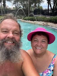 What is the best hotel with a lazy river near Disney for under $220/night?