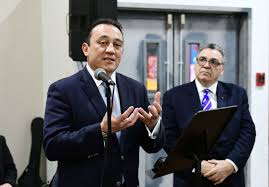 Ως δημοσιογράφος ασχολείται εξ ολοκλήρου με το αστυνομικό ρεπορτάζ. O Dr Kwnstantinos Blashs Sthn Epeteio Toy Syllogoy Eparxias Kynoyrias Astros Kynourianews Gr