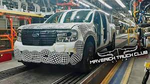 There is really nothing new about the styling, and this might be exactly what most buyers actually want. 2022 Ford Maverick Here It Is Looking Compact And Surprisingly Trucky